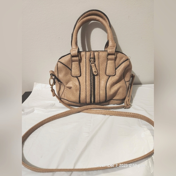 Small under one sky tan bag - Picture 1 of 9